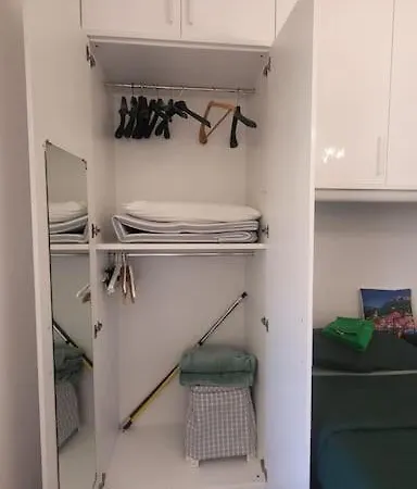 In The Skyline, Appartement