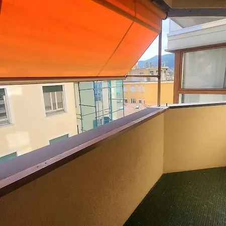 Appartement In The Skyline, *